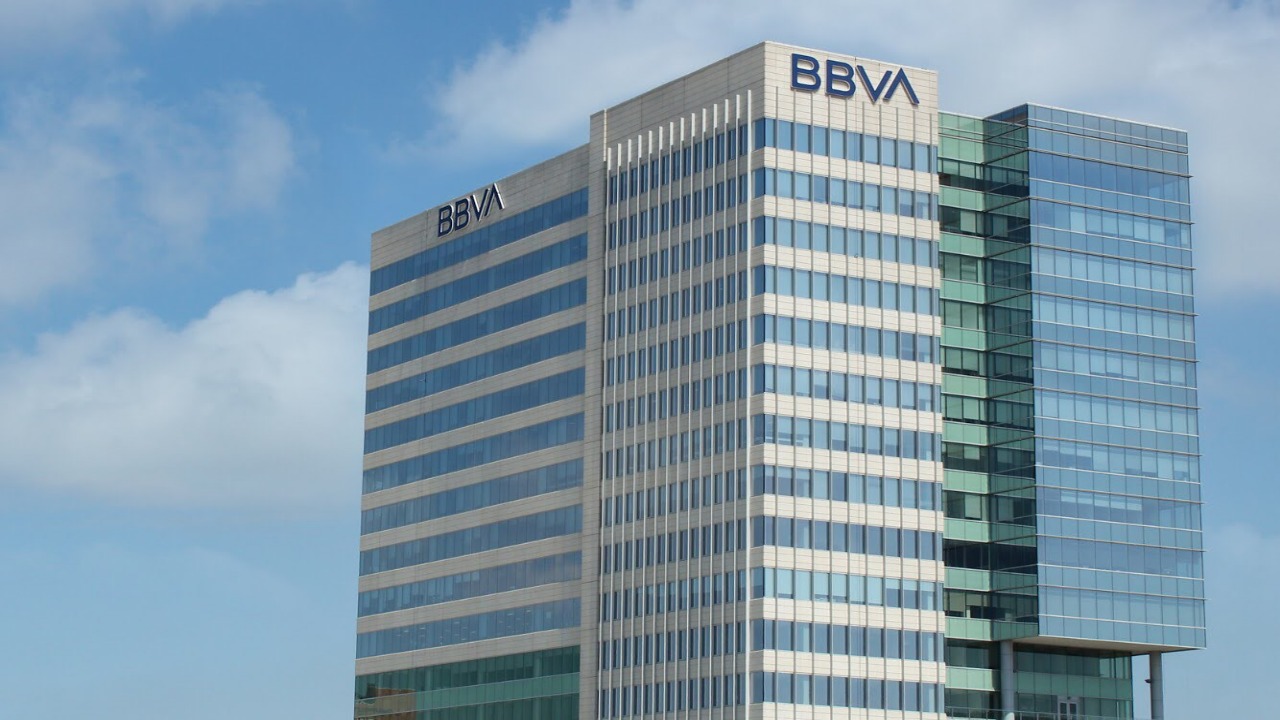 Fed aprueba compra de brazo estadounidense de banco español BBVA por parte de PNC