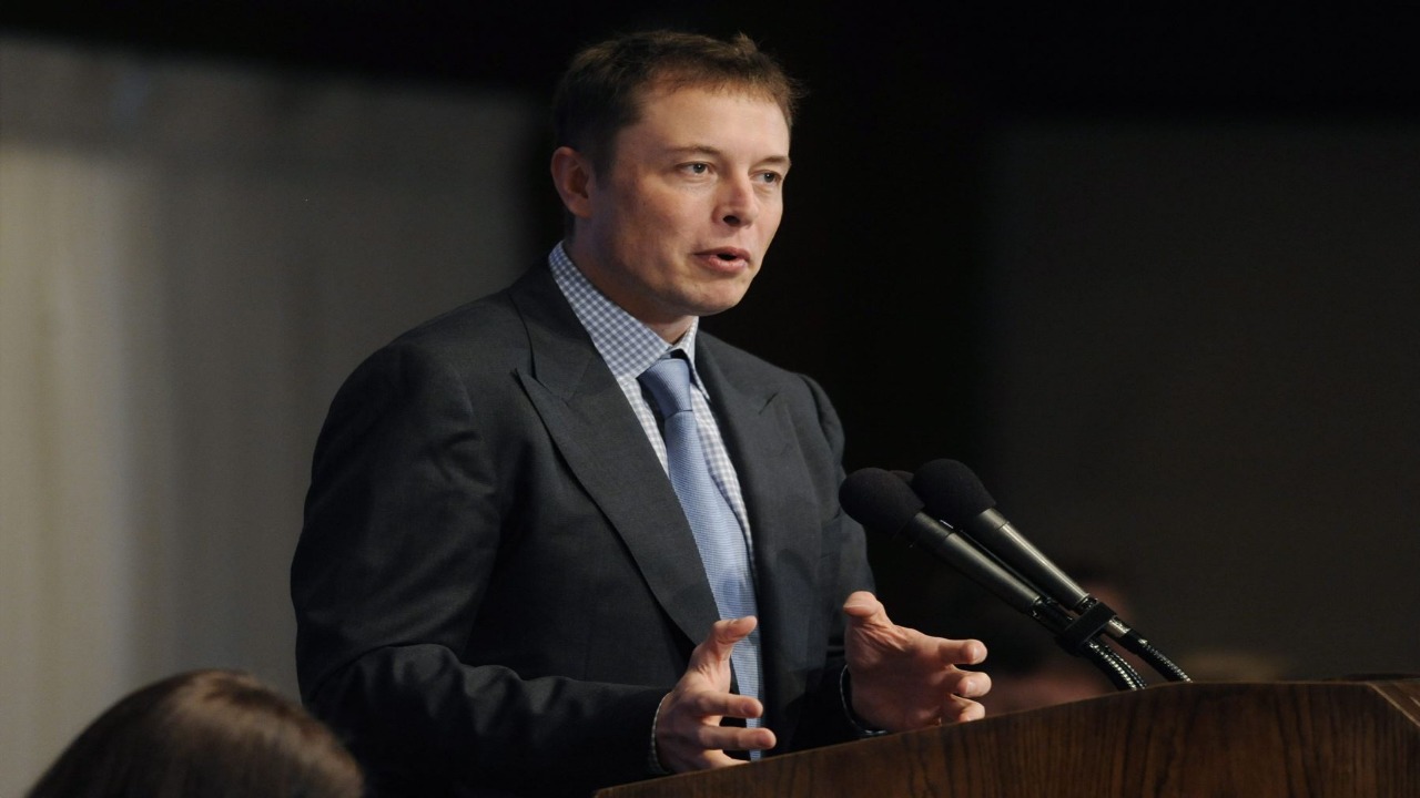 CEO de Tesla revierte decisión de aceptar bitcóin por preocupaciones climáticas