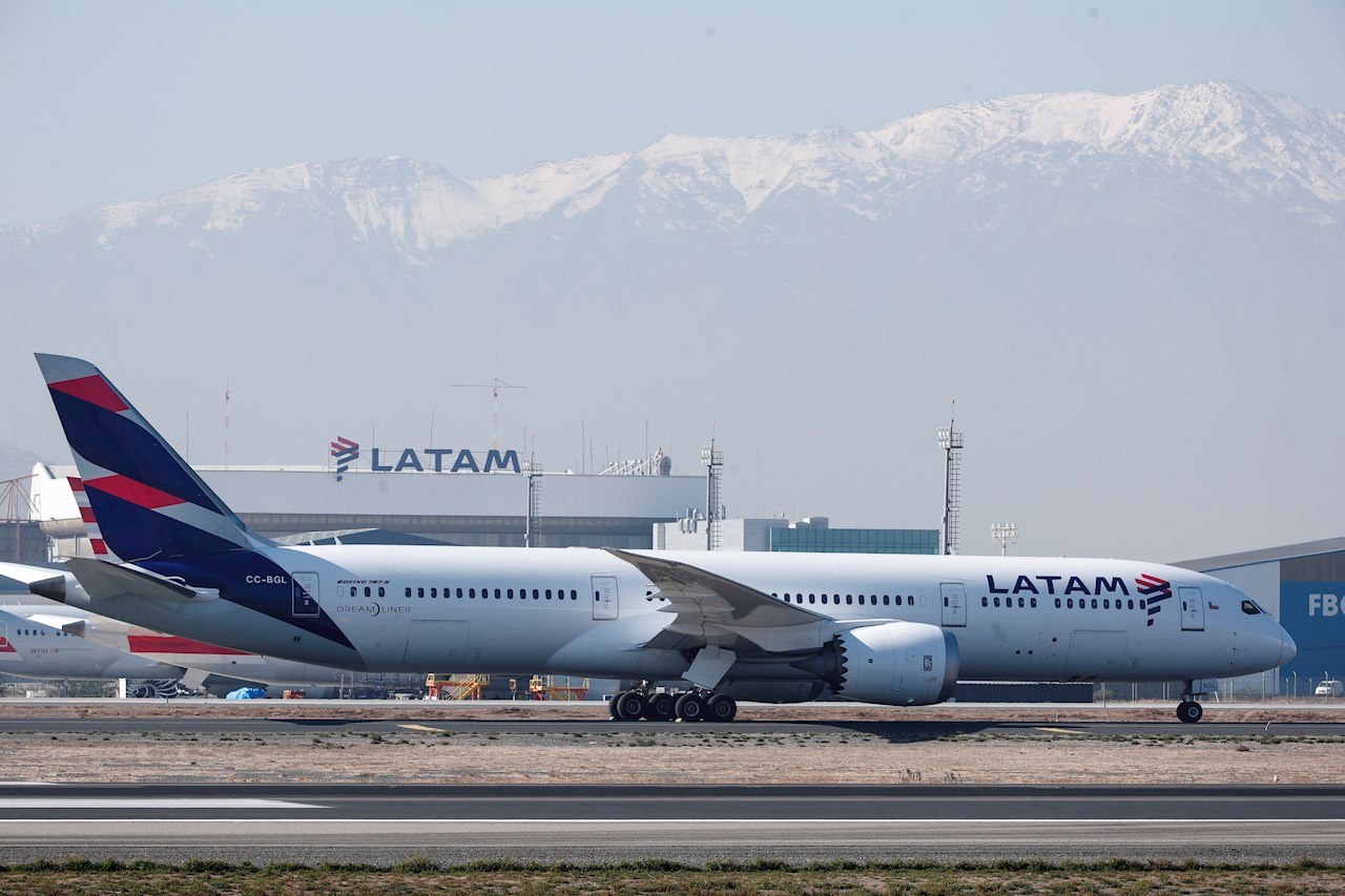 LATAM, la aerolínea más grande de Latinoamérica, cumplió un año de haberse declarado en bancarrota