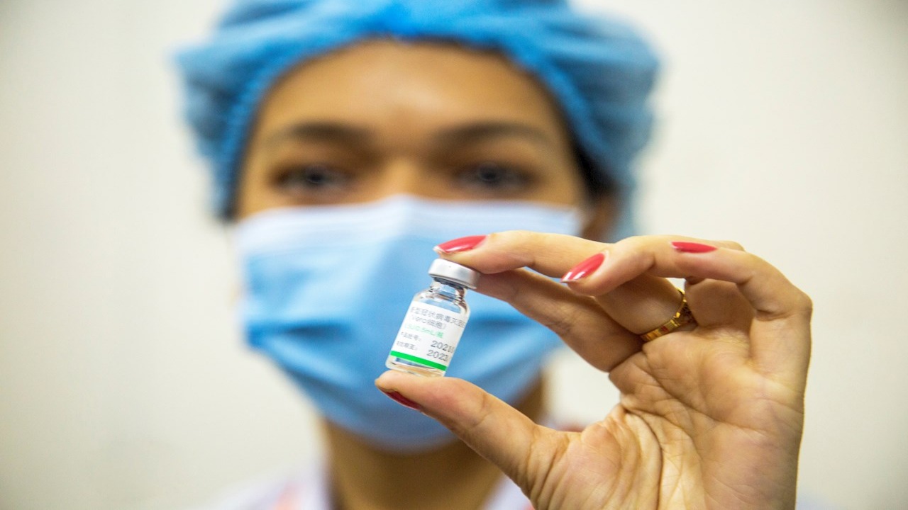 Sinopharm dice que puede distribuir 1.000 millones de dosis de vacuna al mundo en el segundo semestre