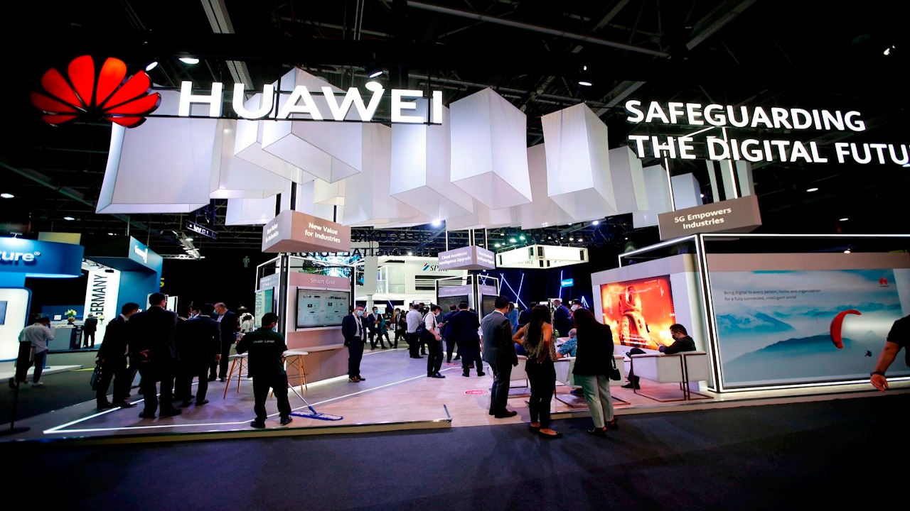 Huawei lanza nuevo sistema operativo para móviles y apunta al mercado del "Internet de las cosas"