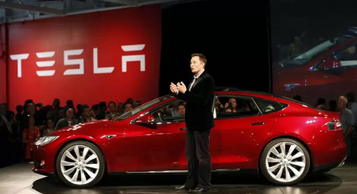 Tesla defraudó al mercado y sus acciones se desplomaron