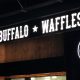 Buffalo Waffles lanza opción apta para venganos