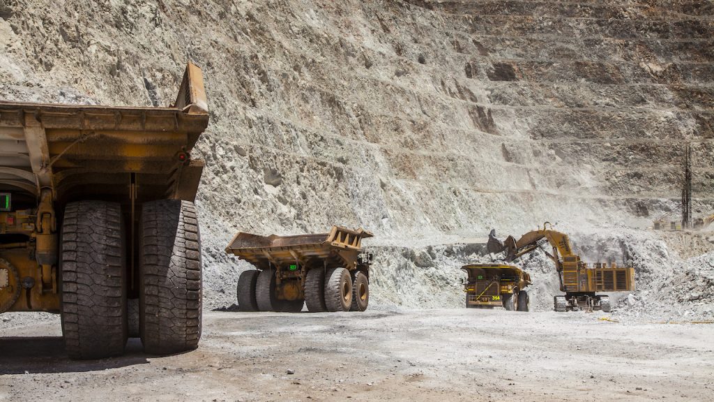 Colombiana Mineros adquiere 20% de yacimiento de oro en Atacama