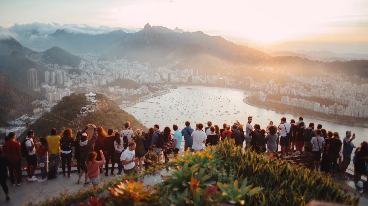 Más viajes y menos belleza: así cambió el consumo en América Latina después del COVID