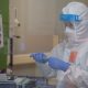 Vacunas de Sinovac y Pfizer no son efectivas contra ómicron, según estudio
