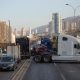 Camioneros bloquean carreteras al norte y aerolíneas cancelan vuelos tras nuevas protestas por crisis migratoria