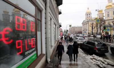 Las sanciones a Rusia repercuten en los mercados mundiales mientras se llevan a cabo conversaciones con Ucrania