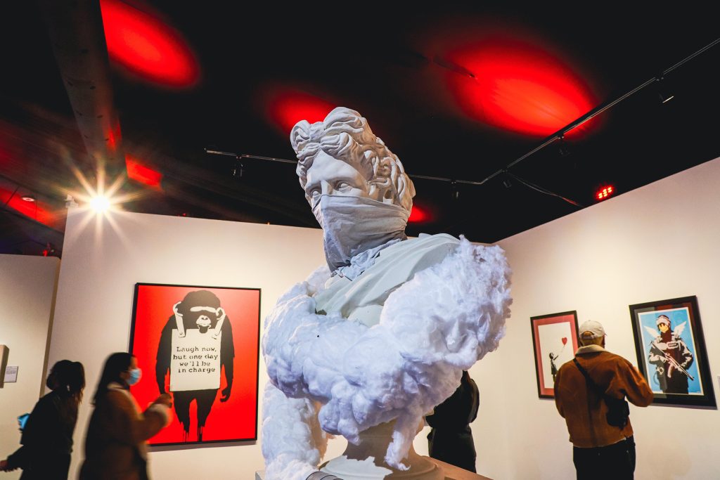 Banksy llega a Chile con la exposición