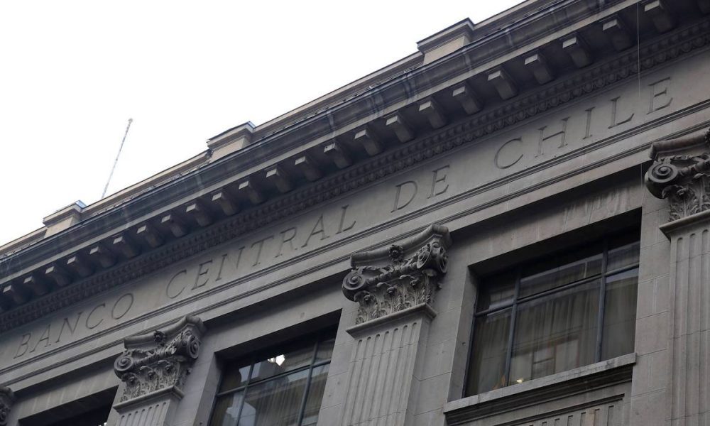 Banco Central de Chile mantiene la tasa clave de interés en 11,25%