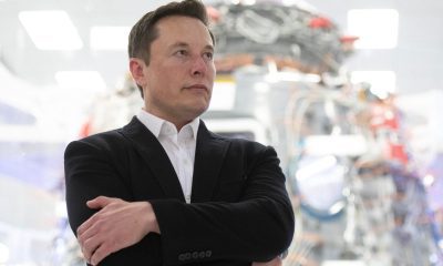 Elon Musk ya no es la persona más rica del mundo y los accionistas de Tesla temen que esté muy distraído