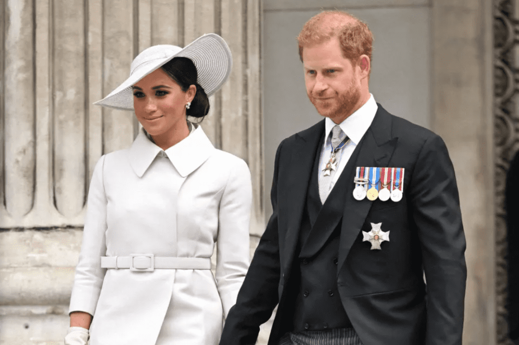 The Outer Circle: Habiéndose alejado de los deberes reales oficiales, el príncipe Harry y Meghan Markle ahora son libres de ganarse la vida fuera de la familia real. KARWAI TANG/GETTY IMAGES