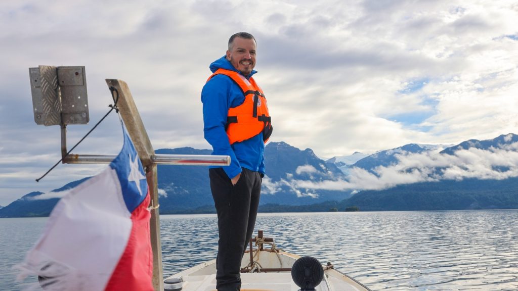 ¿Cómo consiguió este emprendedor de Puente Alto convertir en negocio la conservación de la Patagonia chilena junto a la NASA como aliada?