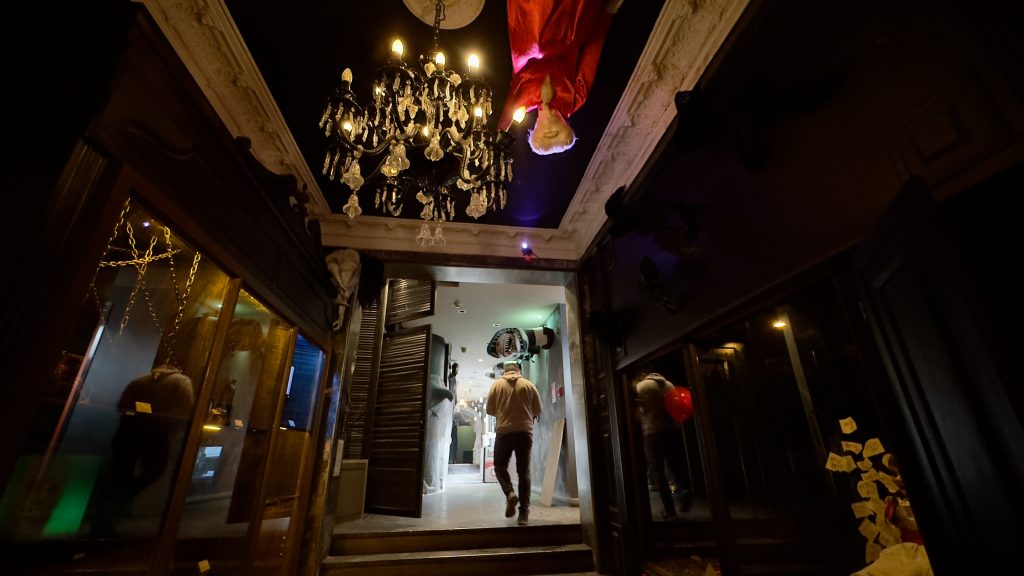 Bar Cinema